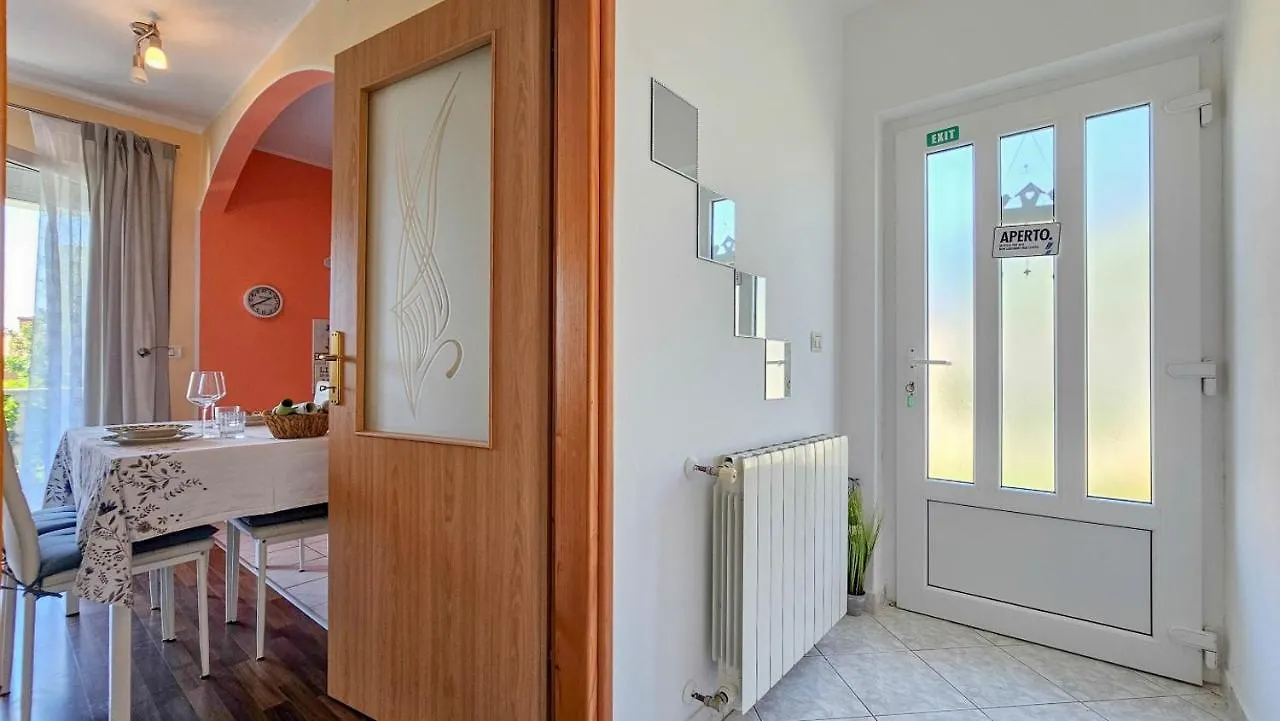 Liam Apartamento Novigrad Istria