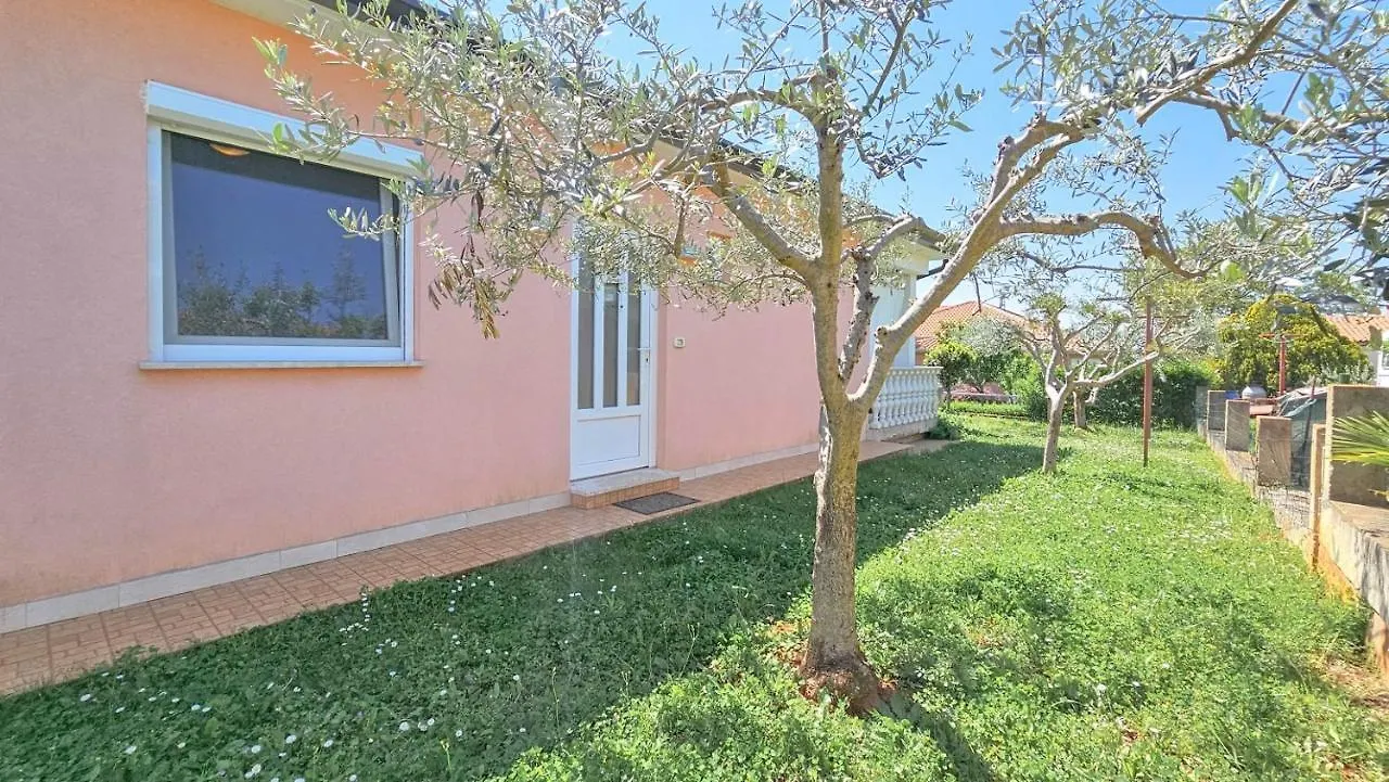 Liam Apartamento Novigrad Istria