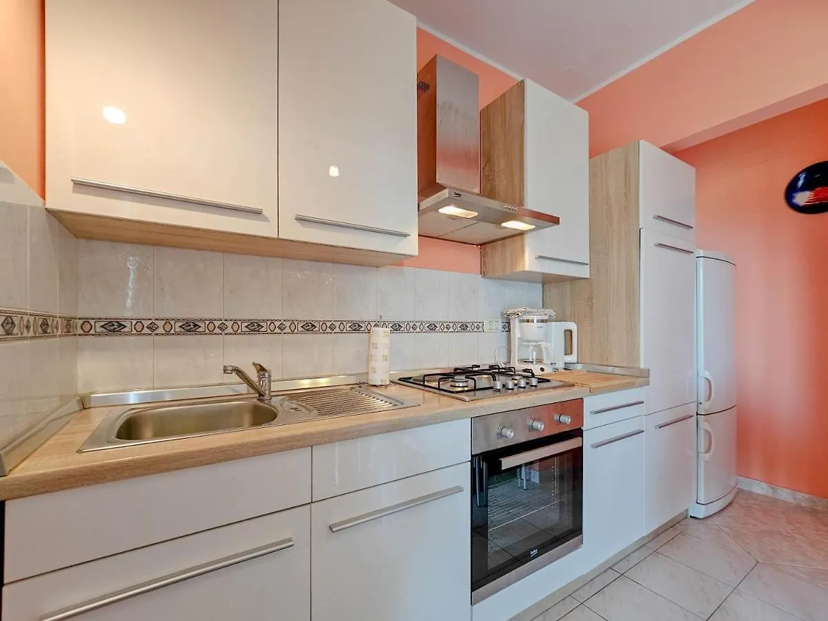 Liam Apartamento Novigrad Istria